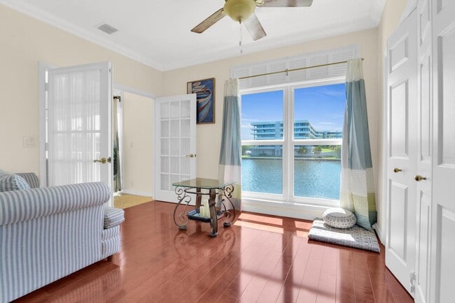 Building Photo - 1704 Del Haven Dr