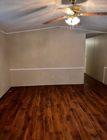 Building Photo - 183 Frank Hodges Dr