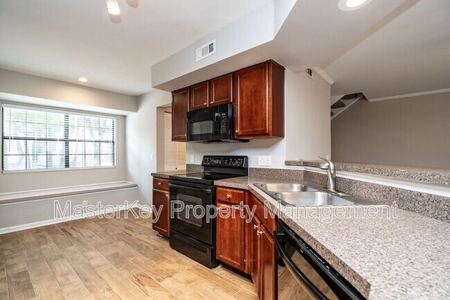 Building Photo - 2406 Condor Ct