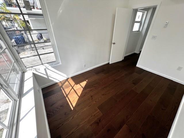 Building Photo - 603 7th St