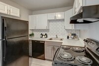 Building Photo - Kalo Springs