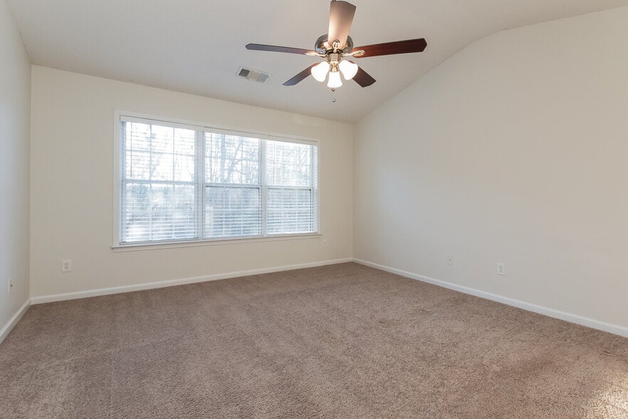 Building Photo - 3740 Ridgefair Dr
