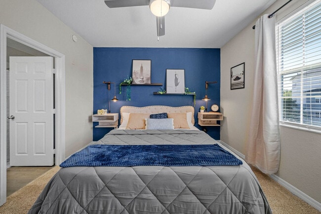 Building Photo - 10142 Montague St