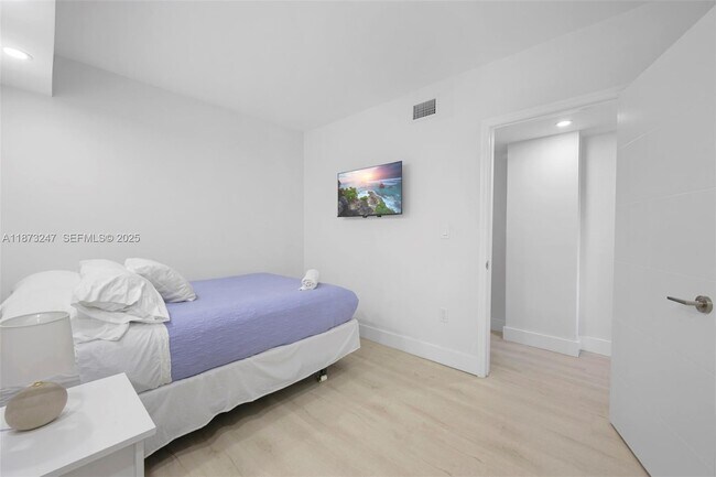 Building Photo - 19370 Collins Ave