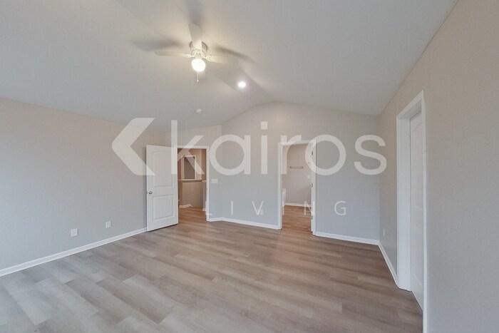 Building Photo - 35 E Luminous Way