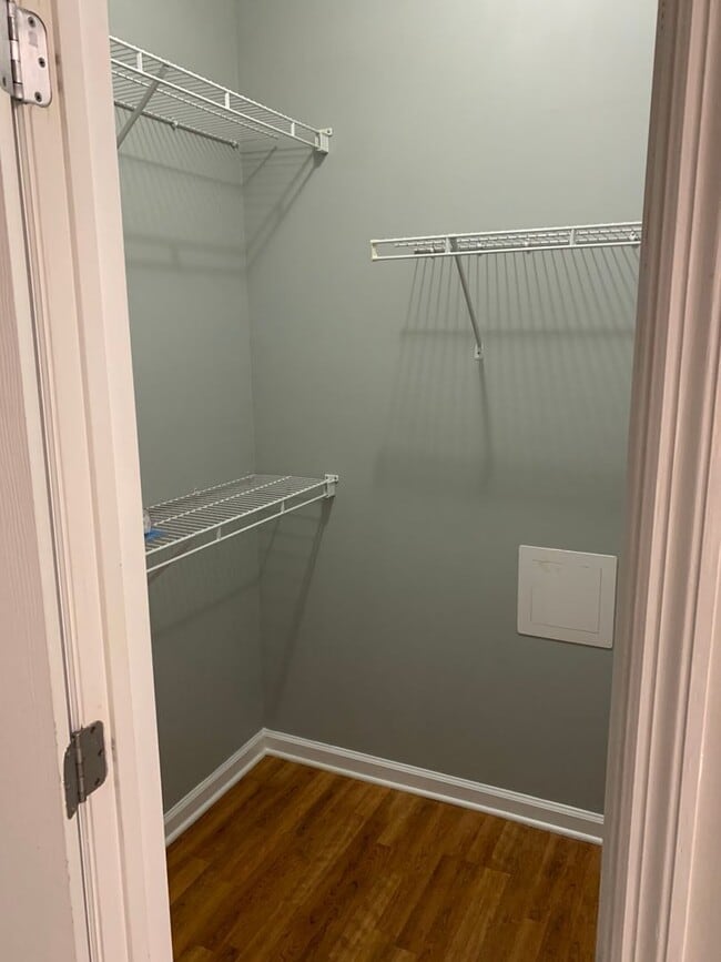 Building Photo - Fall 2026 Two Bedroom @ Park Place Condos!