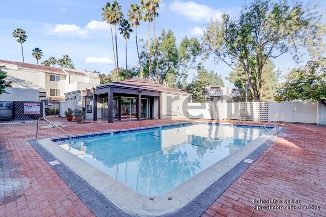 Building Photo - 1680 Laguna St