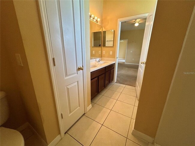 Building Photo - 10507 Eastpark Lake Dr