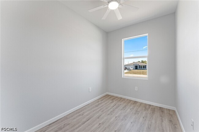 Building Photo - 4730 NW 38th Pl