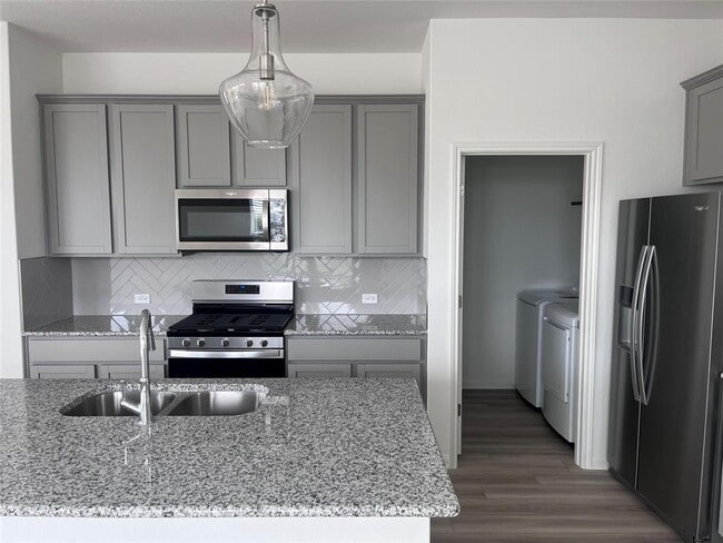 Building Photo - 8519 Sommery Ln
