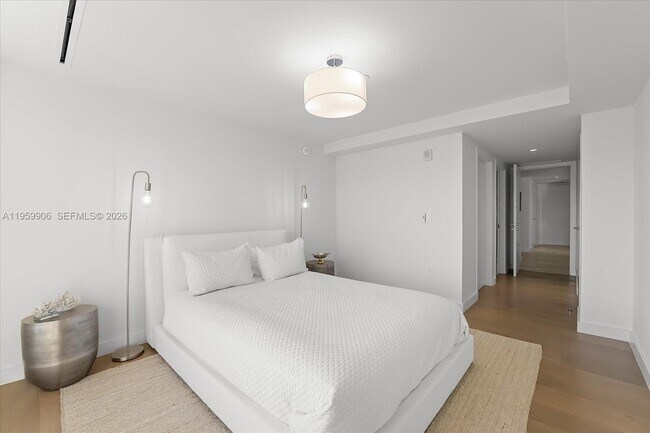 Building Photo - 4701 Meridian Ave