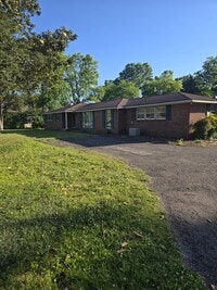 Building Photo - One-level living!