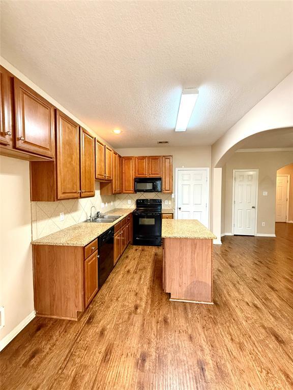 Building Photo - 908 Sterling Creek Cir