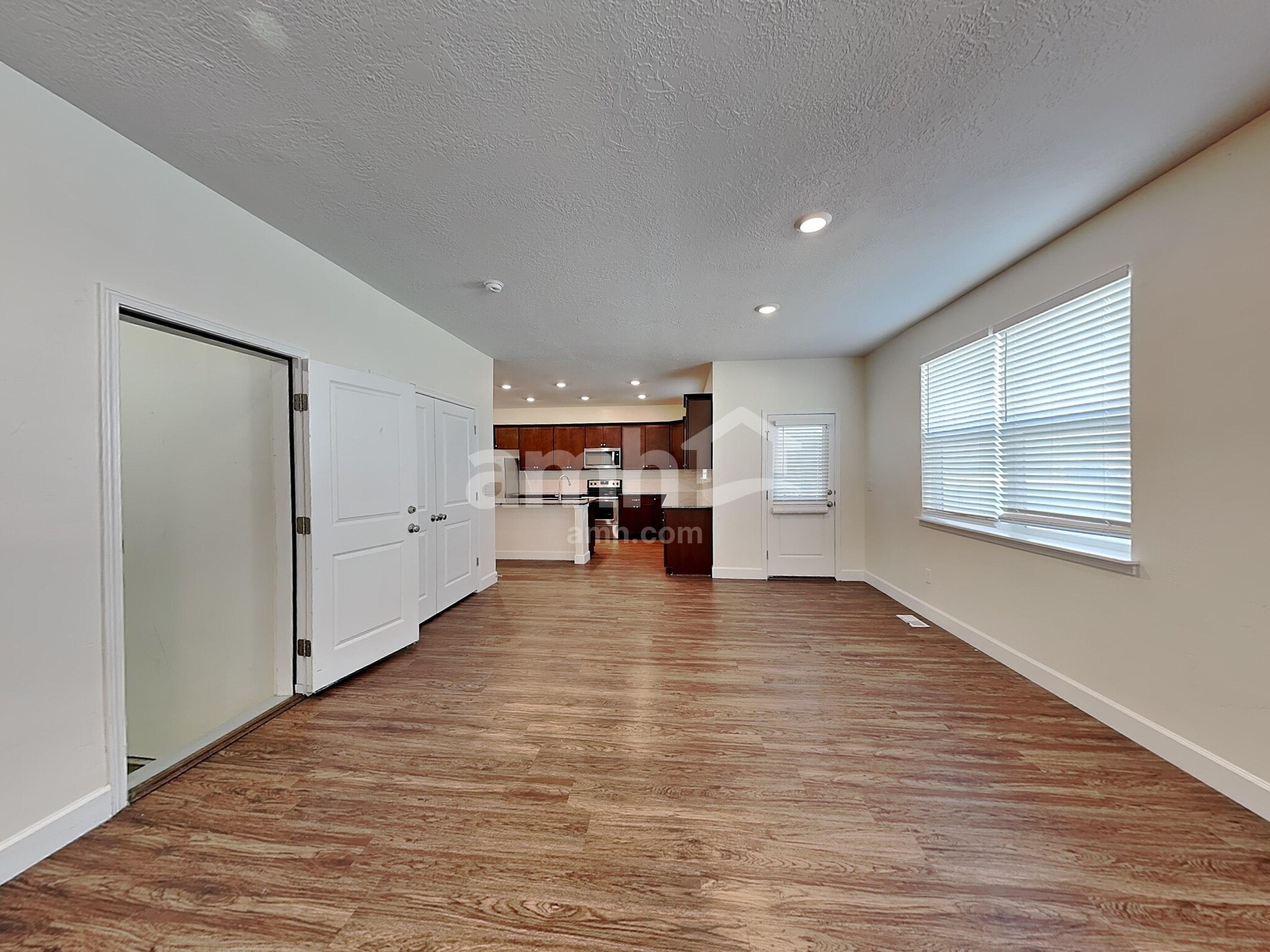 Building Photo - 2325 S Wild Horse Way