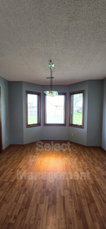 Building Photo - 606 Diamond Point Pl