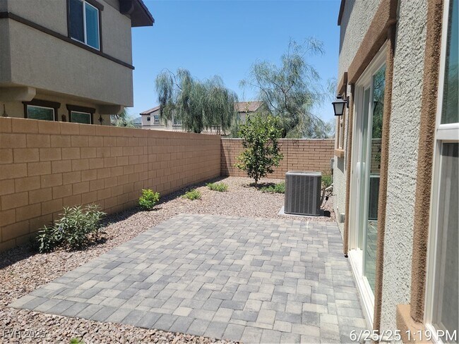 Building Photo - 338 Brockbank Pl