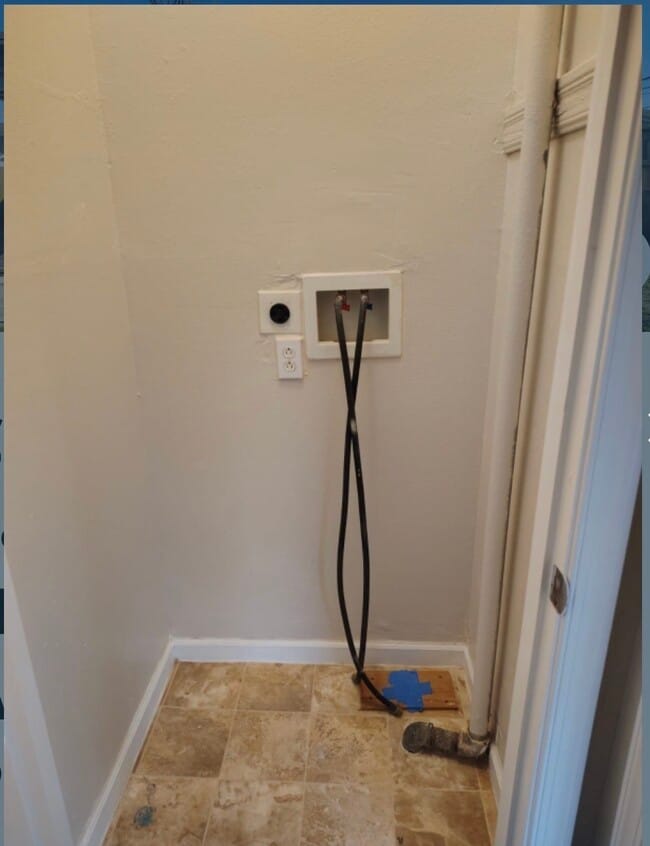 Building Photo - 7716 Appleton St