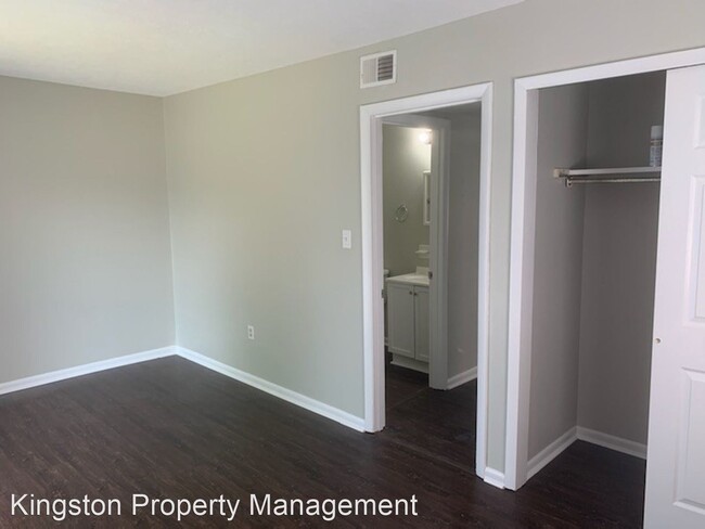 Building Photo - 1854 Augusta Dr