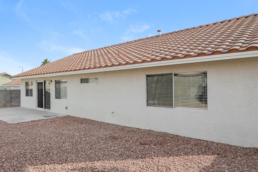 Building Photo - 1212 Autumn Ridge Cir