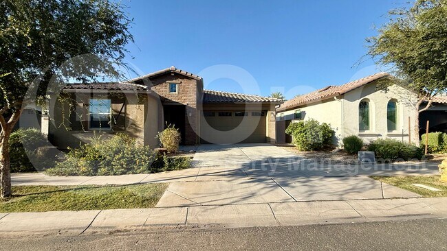 Primary Photo - 9830 E Tahoe Ave