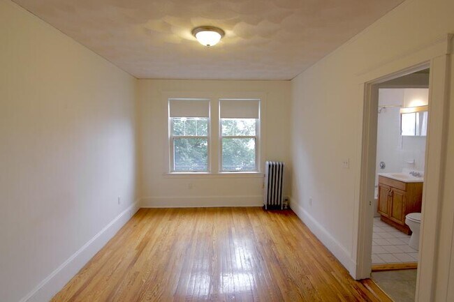 Building Photo - 1 bedroom in Somerville MA 02143