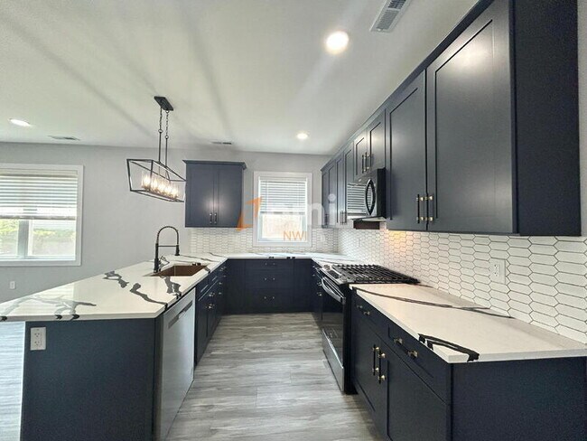 Building Photo - 5212 Torrence Ave