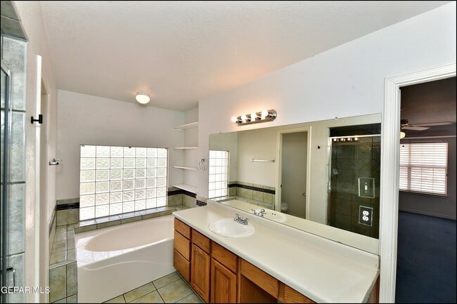 Building Photo - 14101 Koshare Ct