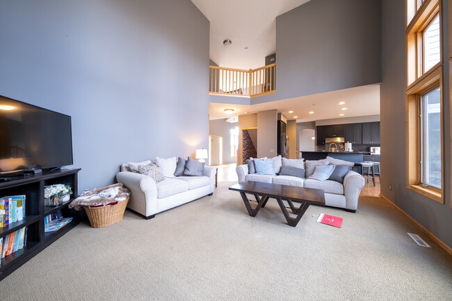 Building Photo - 7122 Harrison Hill Trail