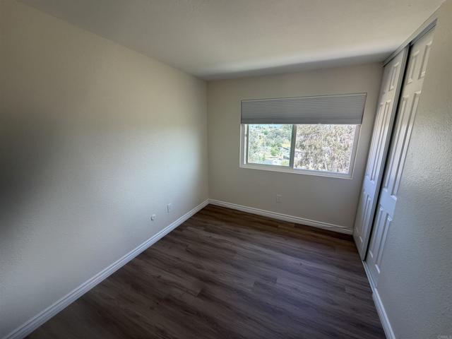 Building Photo - 6393 Viewpoint Ct