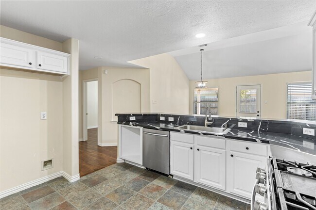 Building Photo - 19511 Ingham Dr