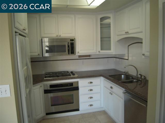 Building Photo - 85 Tahoe Ct