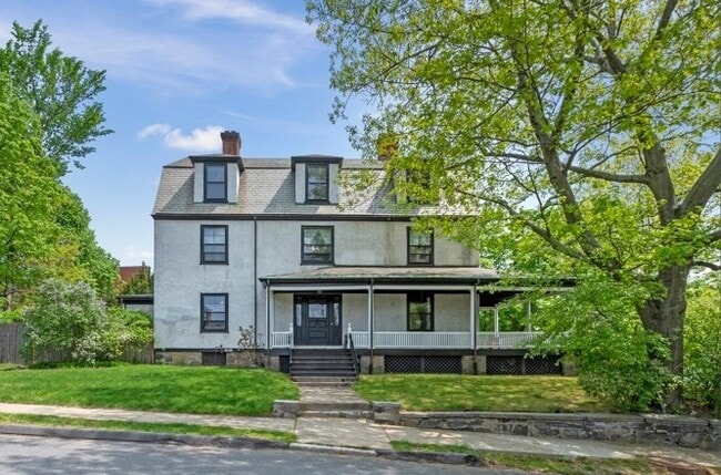 Building Photo - 3 Philbrick Rd