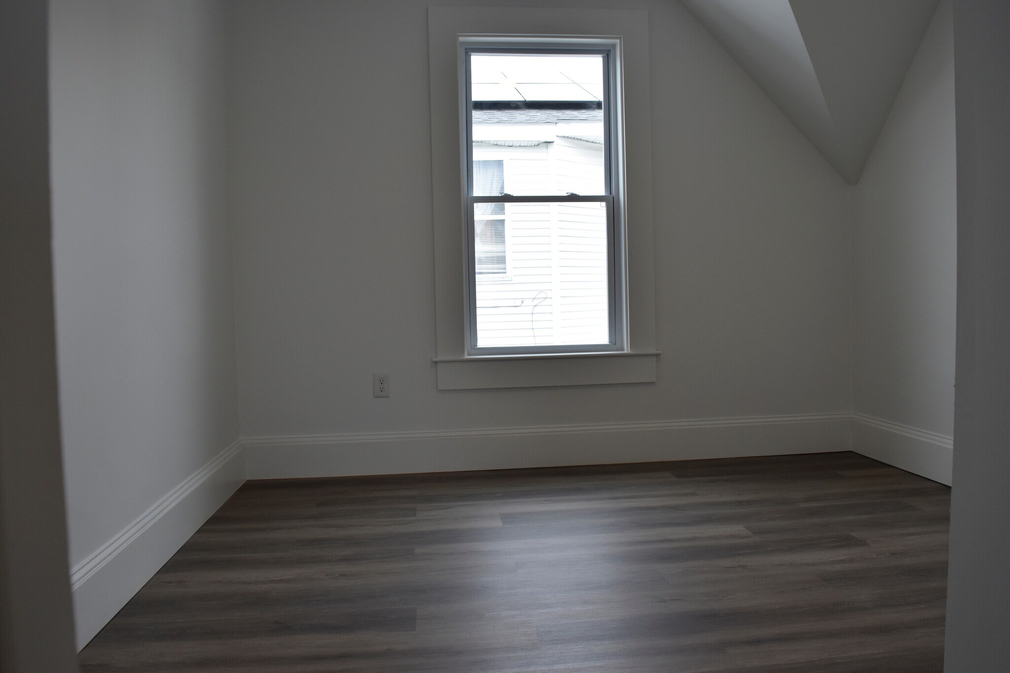 Building Photo - 70 Arlington St