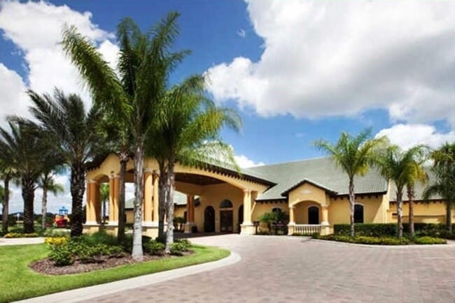 Building Photo - 3053 Beach Palm Ave
