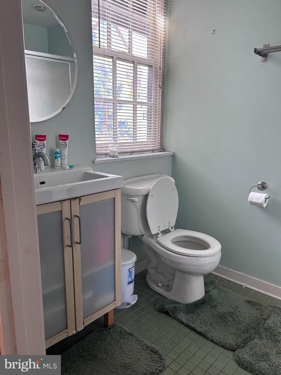 Building Photo - 1112 Locust St