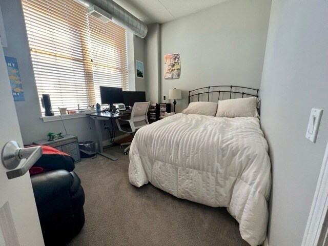 Building Photo - 1001 W Madison St