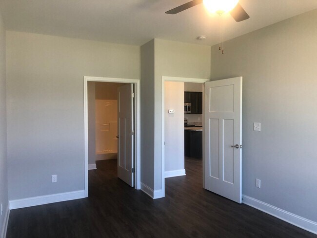 Building Photo - Newer construction 2 Bedroom 2 Bath home ready for you in Powell!