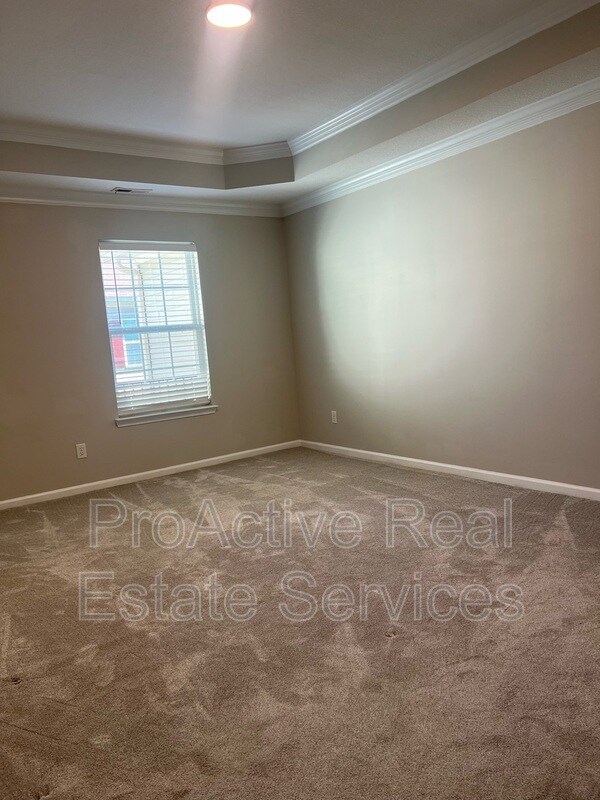 Building Photo - 305 Herons Cove