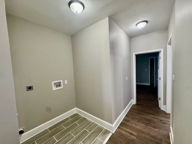 Building Photo - 4725 Southern Pkwy