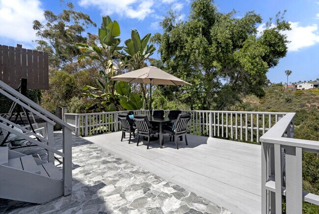 Building Photo - 1072 Johnson Ave