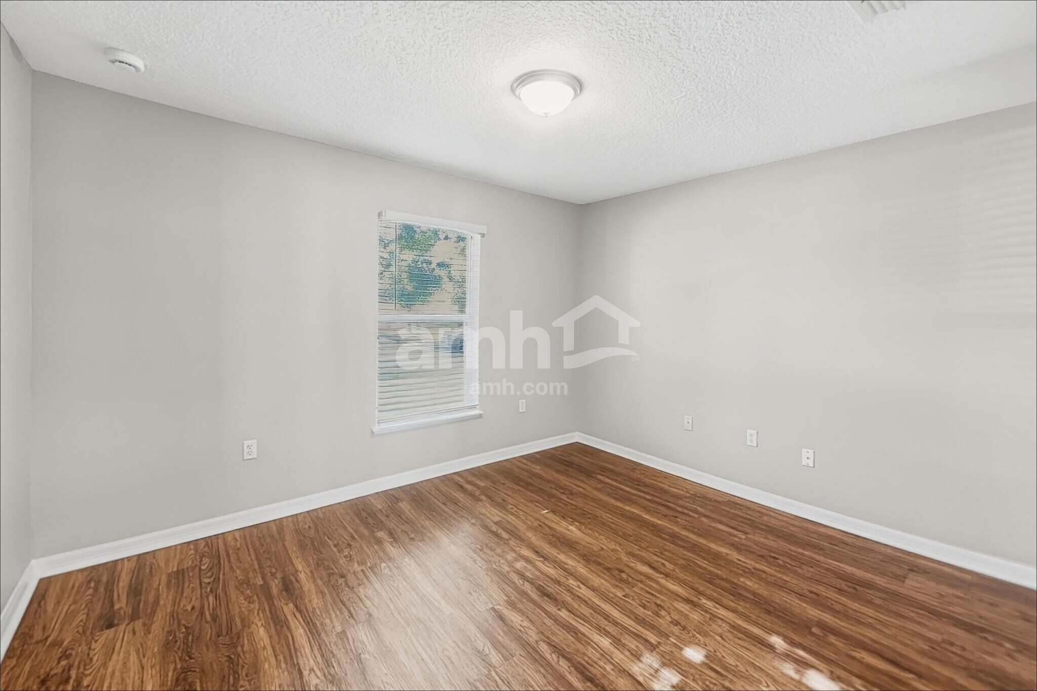 Building Photo - 153 Timbercreek Pines Cir