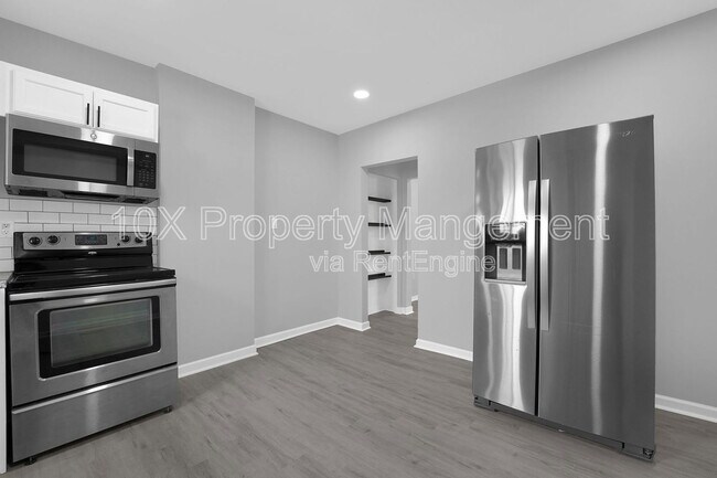 Building Photo - 1595 Cleveland Ave