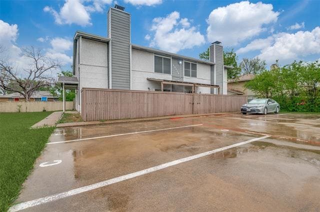 Primary Photo - 13312 Goodland Pl