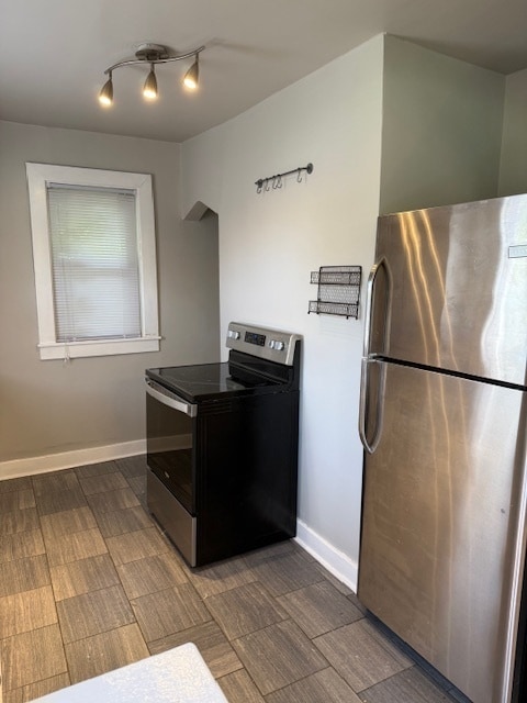 Building Photo - **$500 off 1st months rent** 2BR/1BA duple...