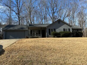 Building Photo - 5409 Sugarmill Dr