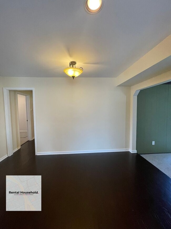 Building Photo - Stunning 3 Bedroom Oasis in Livonia-Move-In Ready!!