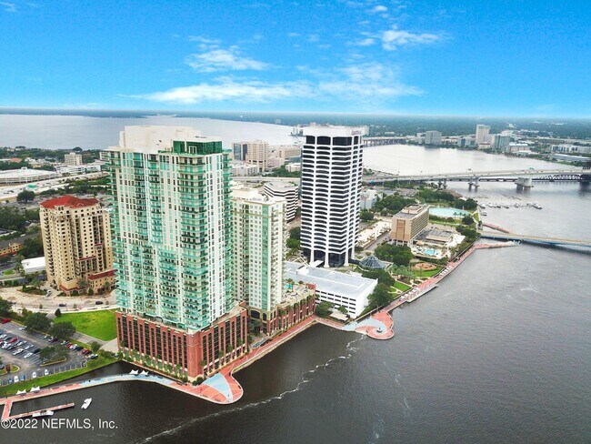 Building Photo - 1431 Riverplace Blvd