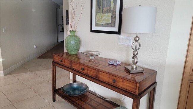 Building Photo - 650 Golden Gate Point