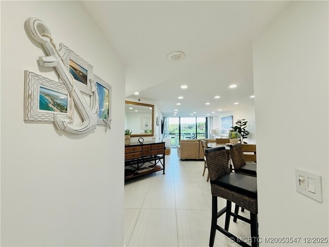 Building Photo - 8800 S Ocean Dr