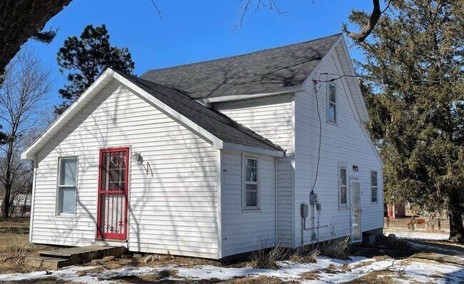 Building Photo - 2 Bed 1.5 Bath Home for RENT in La Porte City